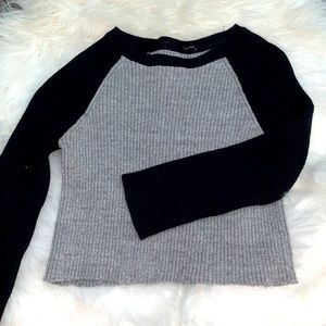 Cropped Stretchy Sweatshirt UO